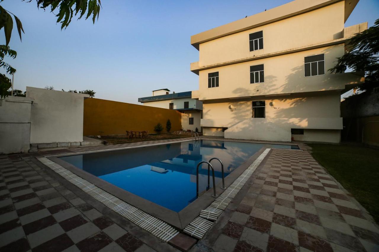 Hotel Tiger Regency Resort ซาวาย มาโดปูร์ ภายนอก รูปภาพ